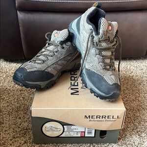 Merrell Mesa Ventilator II Women’s 8M Hiking/Performance Shoes, Discontinued